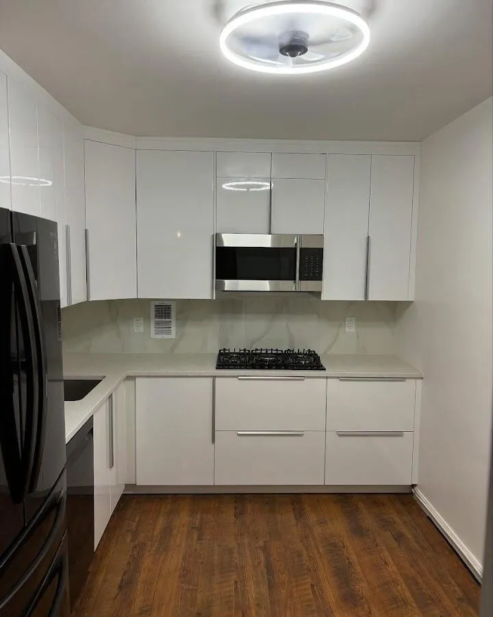 Renovated kitchen with quartz countertops in Highland Springs